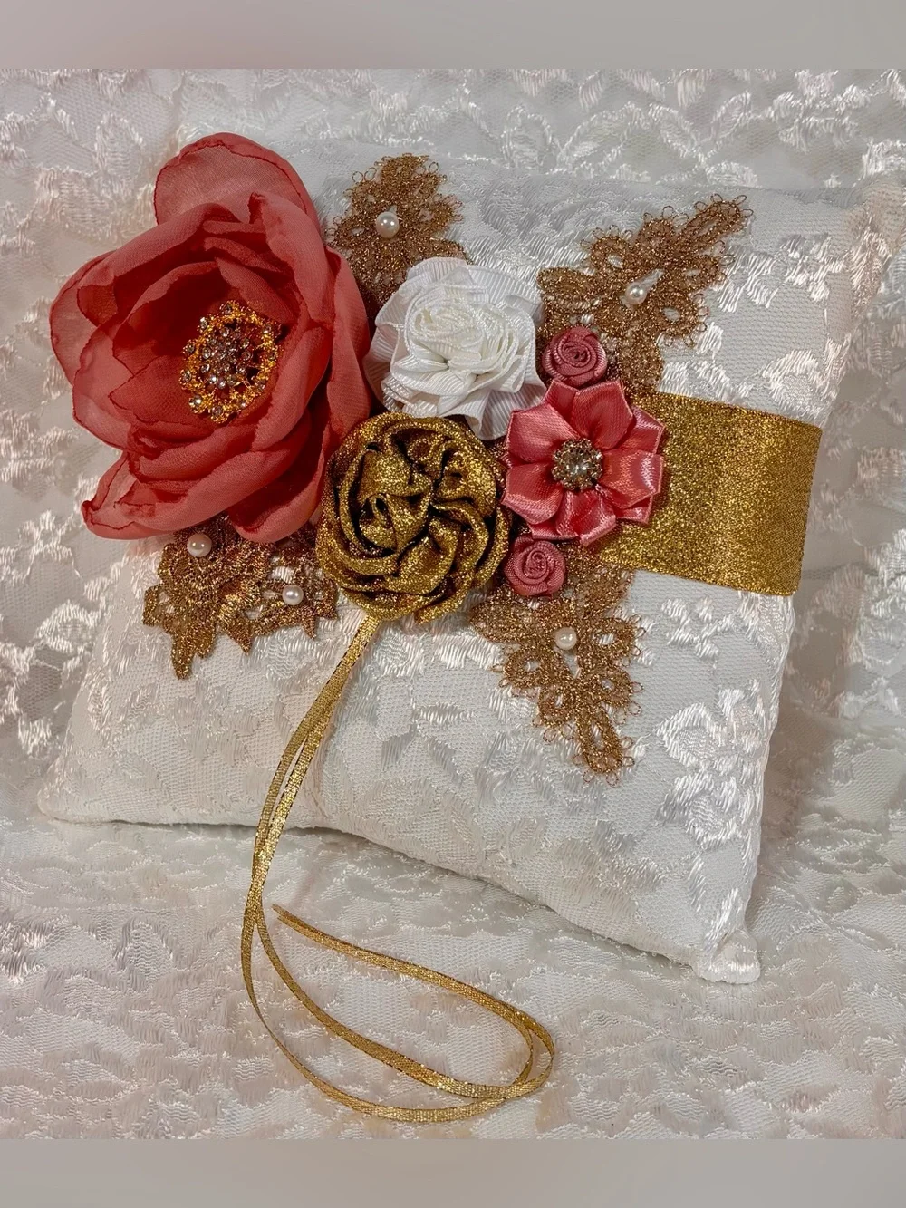 🥂 Gold White and Rose Blush Ring Pillow and Flower Basket Set